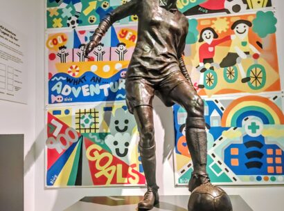 Lily Parr statue